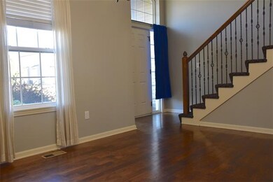 8900 Dunraven St, Lenexa, KS 66227 - photo 7