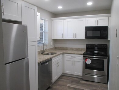 135 Lake Frances Dr, West Palm Beach, FL 33411 - photo 5