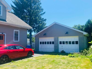 46 Orchard Ave, Albany, NY 12203 - photo 4