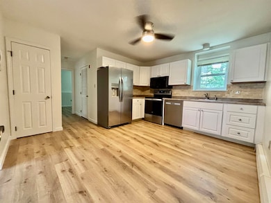 210 Circle Rd unit 1, Manchester, NH 03103 - photo 7