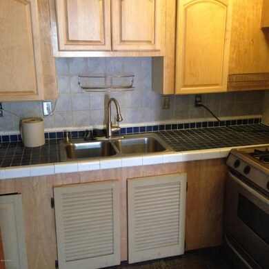 2901 E 17th A Kitchen