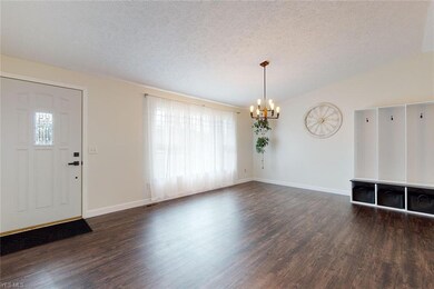 375 S Chillicothe Rd, Aurora, OH 44202 - photo 3