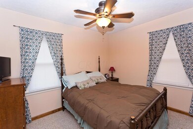 543 E Jeffrey 1BR
