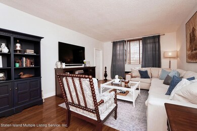 Living Room 3