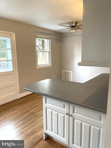 3810 Lawrence Ave, Kensington, MD 20895 - photo 6