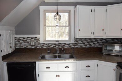 6 Holmes Rd, Saco, ME 04072 - photo 5