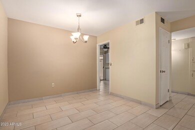 13634 N Silverbell Dr, Sun City, AZ 85351 - photo 5