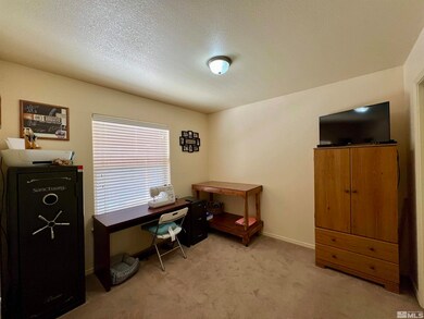 801 Lonnie Ln, Winnemucca, NV 89445 - photo 5