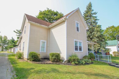 410 E Thompson St, Winchester, IN 47394 - photo 2