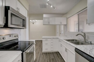 Kitchen newly remodeled