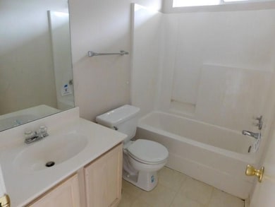 2725 Bayou Des Cannes Dr, Marrero, LA 70072 - photo 2