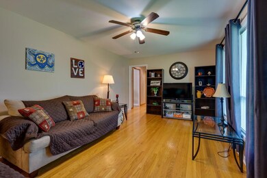 3012 Mcintire Dr, Columbia, TN 38401 - photo 7