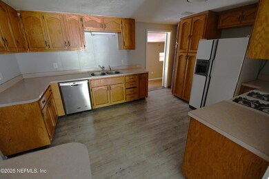 44186 Lee Dr, Callahan, FL 32011 - photo 4