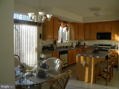 7613 Stratfield Ln, Laurel, MD 20707 - photo 3