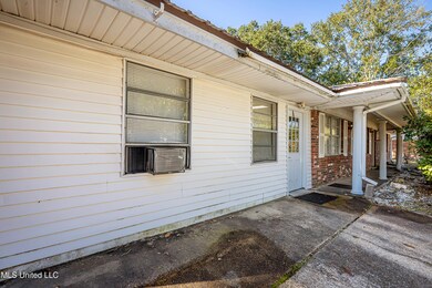 6237 Browning Dr, Ocean Springs, MS 39564 - photo 2