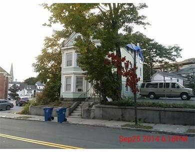 11 Lowell St, Lawrence, MA 01840 - photo 2