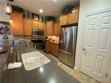 125 Cobblestone Ln, Springboro, OH 45066 - photo 6