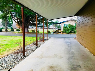 327 Sandlewood Dr, Grants Pass, OR 97526 - photo 7