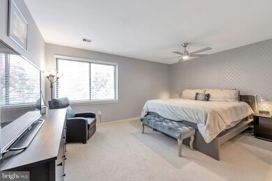 Treebrooke unit 204, Oakton, VA 22124 - photo 6