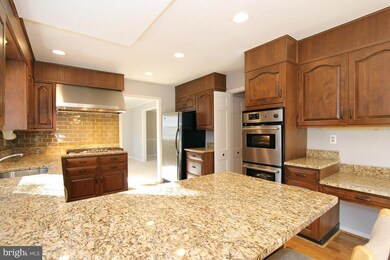 13708 N Gate Dr, Silver Spring, MD 20906 - photo 6