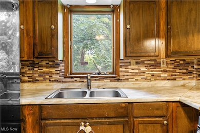 1024 W 54th St, Ashtabula, OH 44004 - photo 3