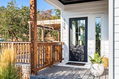 585 S Loop Rd, Jacksonville, OR 97530 - photo 2