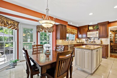 565 Longfellow Dr, Wheaton, IL 60189 - photo 6