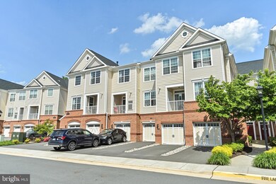 23276 Southdown Manor Terrace unit 102, Ashburn, VA 20148 - photo 2