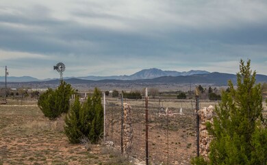 405 W Eleanor Rd, Paulden, AZ 86334 - photo 6