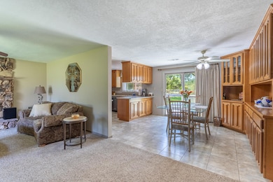 21083 Oak Knoll Rd, Redding, CA 96003 - photo 3