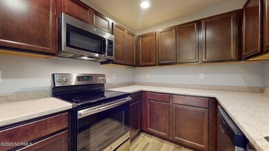 12-web-or-mls-126-B-James-Ave-Holly-Ridg