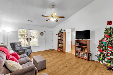 17 Oxbow Ct, Simpsonville, SC 29680 - photo 5