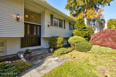 89 Florence Rd Greenwich CT-large-005-03
