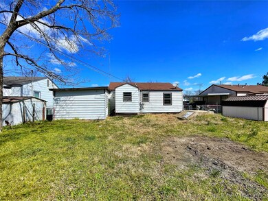 307 W Corporation St, Henryetta, OK 74437 - photo 7