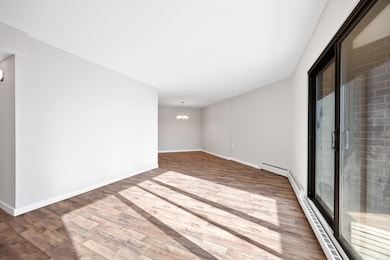 6615 Lake Shore Dr S unit 311, Richfield, MN 55423 - photo 2