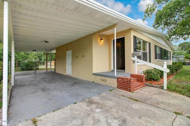 6532 Solandra Dr, Jacksonville, FL 32210 - photo 3