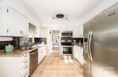 302 Nottingham Way, Wadesboro, NC 28170 - photo 4