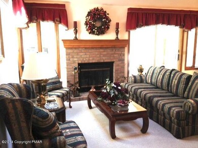 52 Village Dr, Stroudsburg, PA 18360 - photo 2