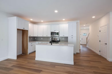 1B Dearborn Cir, Goffstown, NH 03045 - photo 3