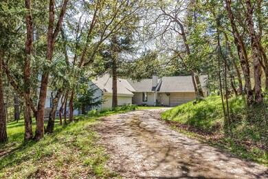 310 Richard Way, Jacksonville, OR 97530 - photo 3