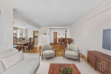 45 E End Ave unit 10F, New York, NY 10028 - photo 3