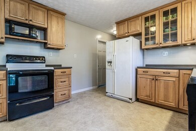 6 Jay Ave, Northborough, MA 01532 - photo 7