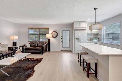 74 Normandy B, Delray Beach, FL 33484 - photo 4