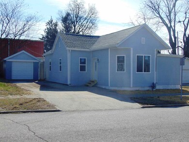 217 E Emerson St, Princeton, IN 47670 - photo 2