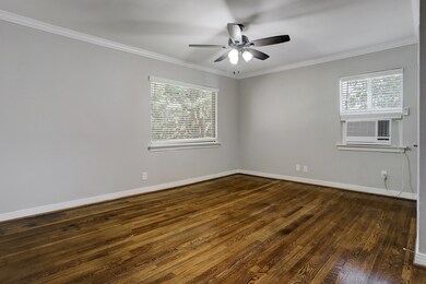 2316 Hazard St unit 3, Houston, TX 77019 - photo 2