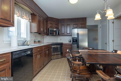 2612 Longfellow Dr, Wilmington, DE 19808 - photo 3