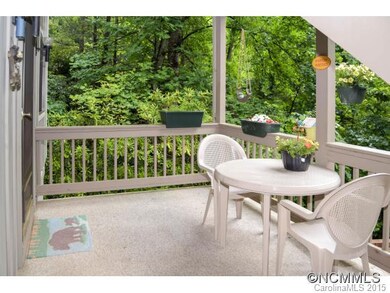 Front Porch/Entry