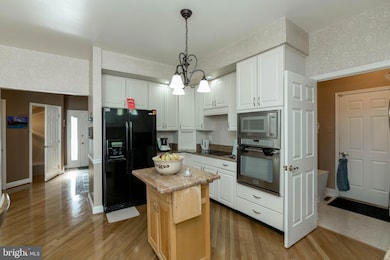 4 Stone Pine Ct, Pikesville, MD 21208 - photo 7