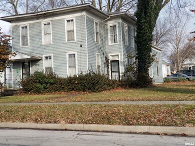 218 8th St, Lincoln, IL 62656 - photo 2