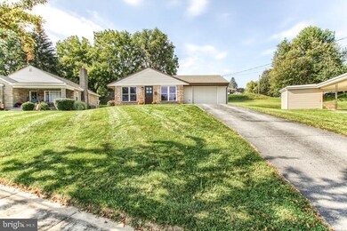 725 Walnut St, Lemoyne, PA 17043 - photo 2